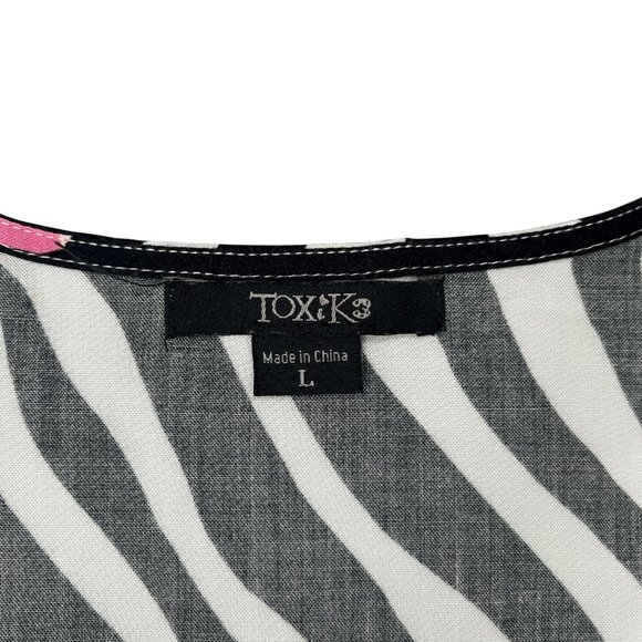 Toxik3 Women's Abstract Print Relaxed Fit Blouse Sz L Bold Artsy Statement Top - Picture 3 of 11